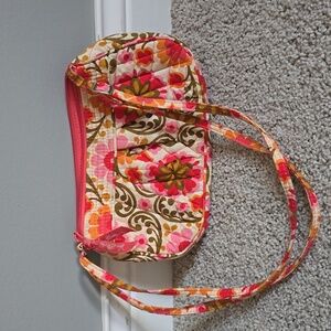 Adorable Vera Small Crossbody